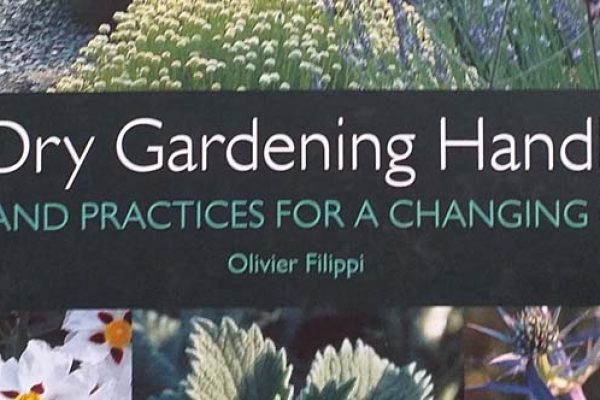 The Dry Gardening Handbook (2)